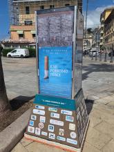 Il totem divulgativo installato in largo Calasetta
