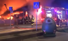 L'intervento dei Vigili del Fuoco sull'area colpita dall'incendio