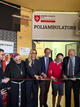 Taglio del nastro del nuovo poliambulatorio: la sindaca Salis accanto all'Arcivescovo di Genova, Marco Tasca