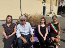 Inaugurazione panchina viola epilessia, Boccadasse (assessora Lodi)