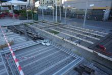 Il cantiere in corso: una porzione di pedana smontata parzialmente