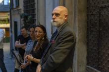 Illuminazione piazza San Marcellino-Avvenente e altre persone