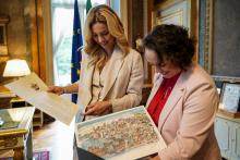 La sindaca Salis riceve a Palazzo Tursi l’inviata commerciale del Regno Unito per l’Italia, Catherine McKinnell