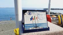 La targhetta per Kevin Rebello in memoria del fratello Russel Terence