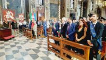 Le autorità sedute in prima fila durante la Santa Messa