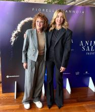 Fiorella Mannoia insieme alla sindaca Salis