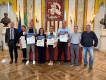 Foto di gruppo per la presentazione di "Nonno Ascoltami" nel Salone di Rappresentanza