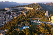 Una spettacolare foto dall'alto che ritrae il campetto subito "sotto" il Biscione Una spettacolare foto dall'alto che ritrae il campetto subito "sotto" il Biscione