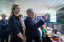 La sindaca Salis in visita al quartier generale di Liguria Digitale. Al suo fianco il direttore generale Enrico Castanini