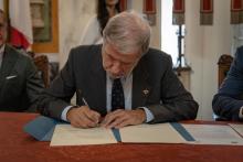 firma patto di amicizia genova santos