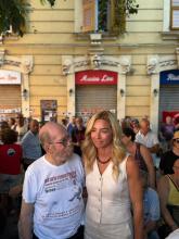 La sindaca Salis insieme al padre di Carlo Giuliani