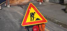 cartello lavori in corso su strada