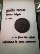 particolare della targa dedicata a guido rossa all'interno dello stabilimento Acciaierie d’Italia di Genova Cornigliano 