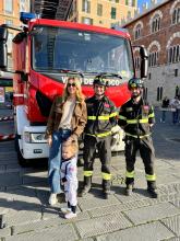 sindaca e vigili del fuoco