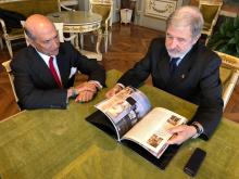 Lewis Eisenberg e Marco Bucci