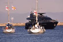 Un momento della prima edizione con due barche in mare