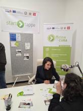 Il desk all'ingresso dei nuovi locali con la simulazione di un colloquio di lavoro Il desk all'ingresso dei nuovi locali con la simulazione di un colloquio di lavoro