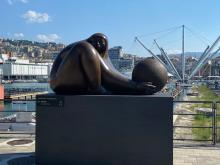 Statua Deredia in porto Antico 