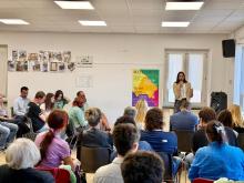 L'intervento della consigliera Ghio davanti alla "platea" di ragazze e ragazzi L'intervento della consigliera Ghio davanti alla "platea" di ragazze e ragazzi