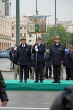 Alti rappresentanti degli Alpini in piazza della Vittoria