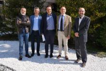 Foto di gruppo nel cortile di Palazzo Tursi: tra gli altri l'assessore Maresca e il presidente Biolé