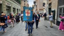 gonfalone associazione 16 giugno '44 in via Sestri