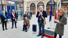 Il facente funzioni sindaco Pietro Piciocchi a margine dell'inaugurazione della mostra "Di fatto, Madri Costituenti"