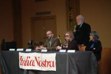 Il palco dell'evento, presenti Giancarlo Pinto, Alessandro Cavo della Camera di Commercio, Antonella Caroli di Italia Nostra 