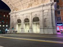 Il ponte monumentale di via XX Settembre con la nuova illuminazione scenografica Il ponte monumentale di via XX Settembre con la nuova illuminazione scenografica