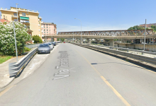 Una porzione del tratto di via 30 Giugno 1960 soggetta a senso unico alternato dal 24 novembre (screen Google Maps) Una porzione del tratto di via 30 Giugno 1960 soggetta a senso unico alternato dal 24 novembre (screen Google Maps)